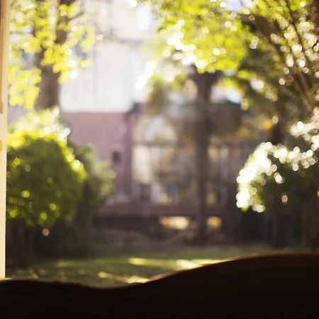 Maison D'invite Au Coeur D'un Jardin 게스트하우스 3*