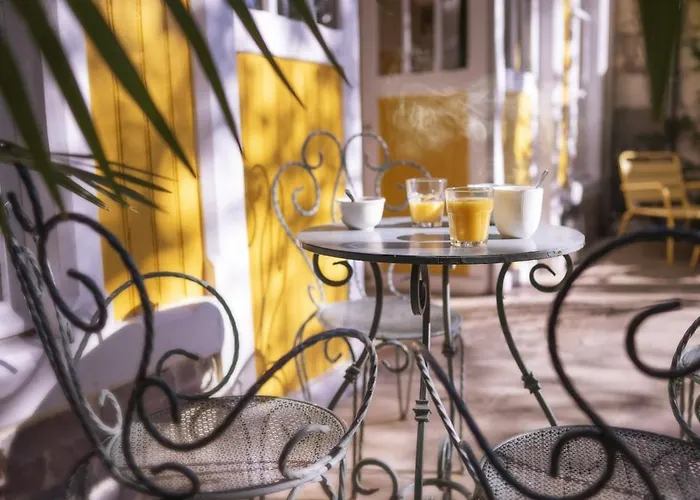 Guest house Maison D'invite Au Coeur D'un Jardin 3*